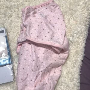 Baby swaddle me
